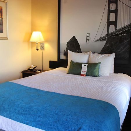 Super 8 By Wyndham Berkeley Motel Dış mekan fotoğraf