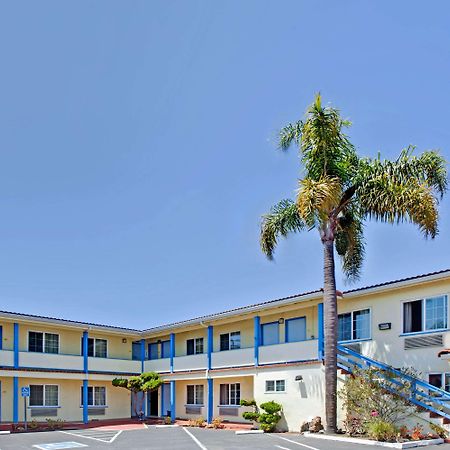Super 8 By Wyndham Berkeley Motel Dış mekan fotoğraf